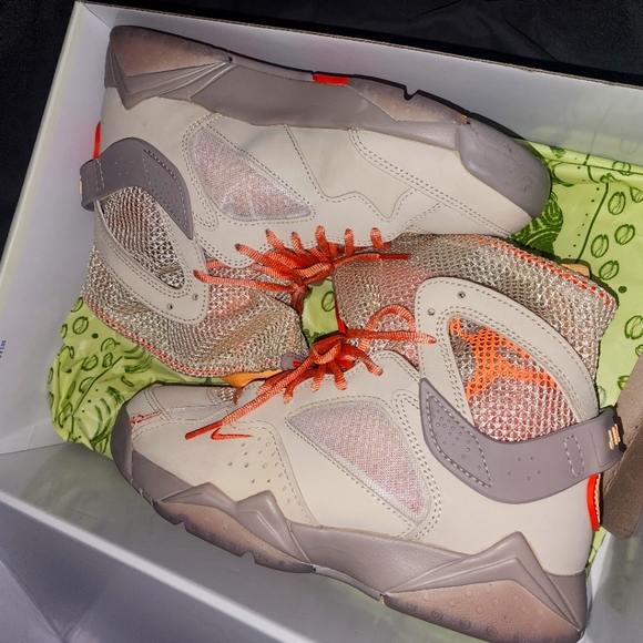 Women's Jordan Retro 7 SP x Bephie's Beauty Supply 'Sanddrift' Size: 7.5 - Picture 2 of 6